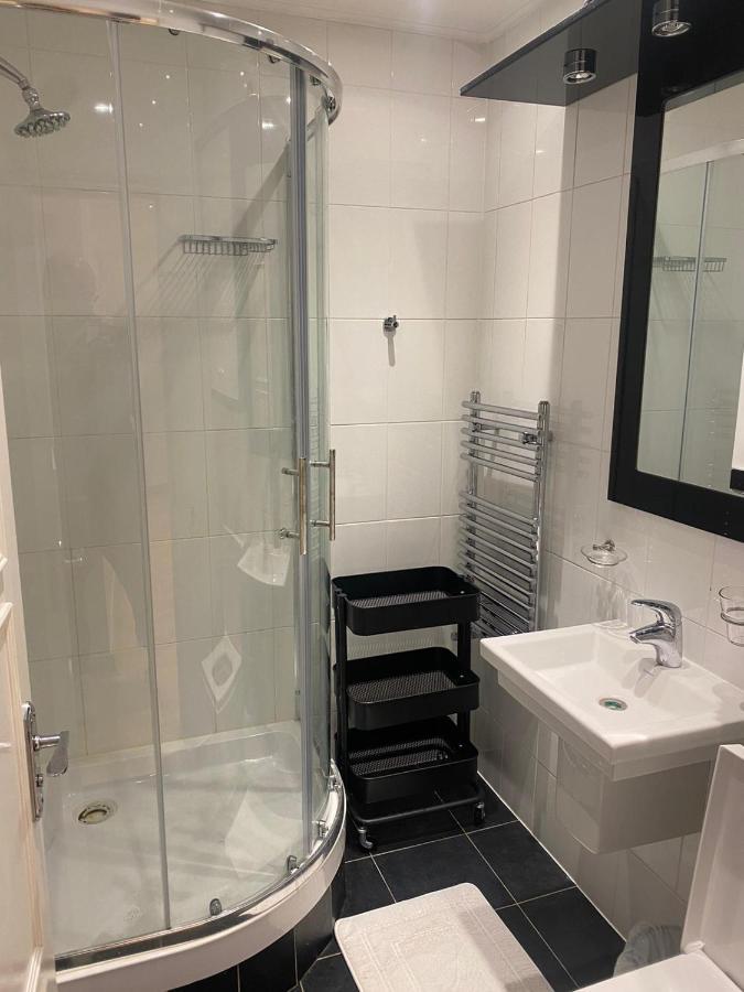 Cozy Two Bedroom Flat In The Heart Of London Eksteriør bilde